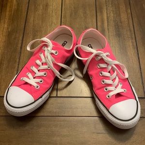 Converse Chuck Taylor All Star Low Top 'Knockout Pink' Sneakers Mens 5 Womens 7